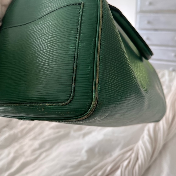 Louis Vuitton epi speedy 30 green! - Picture 7 of 9